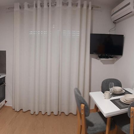 Comfy Apartment- Sunny Balcony Тирана Екстериор снимка